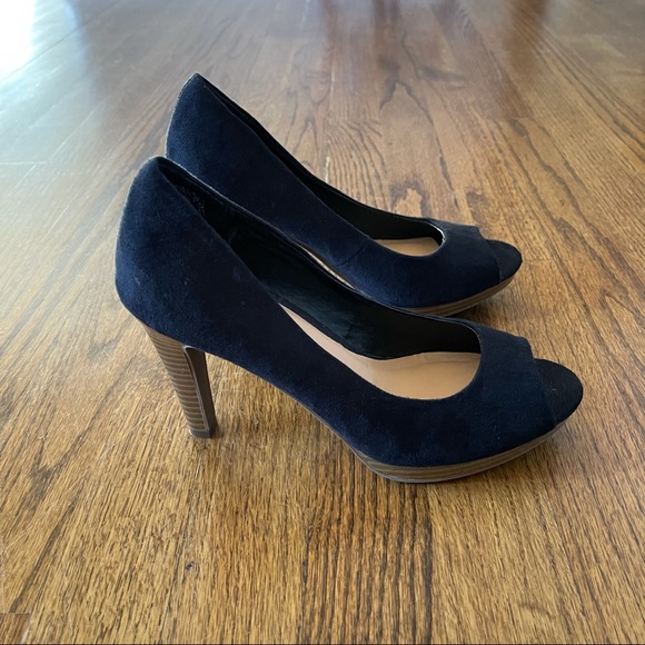 Old Navy Peep Toe Black High Heel - Picture 13 of 16